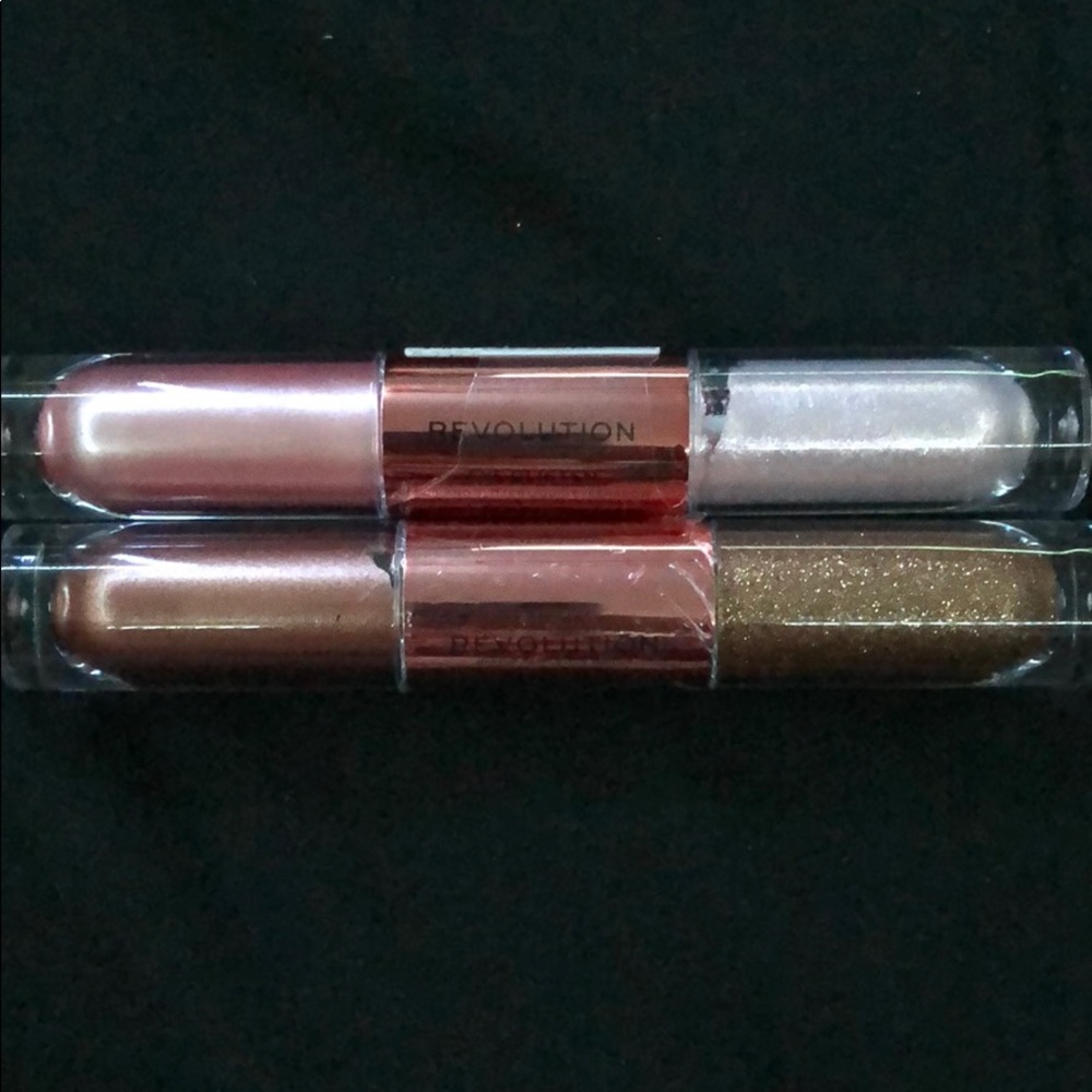 Eyeshadow eye glisten chrome roller